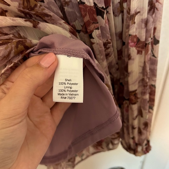 Lauren Conrad blouse - Picture 4 of 5